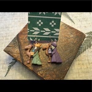 CHRISTMAS EARRINGS (2 of the kings)